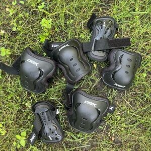 DBX Black Protective Gear Set